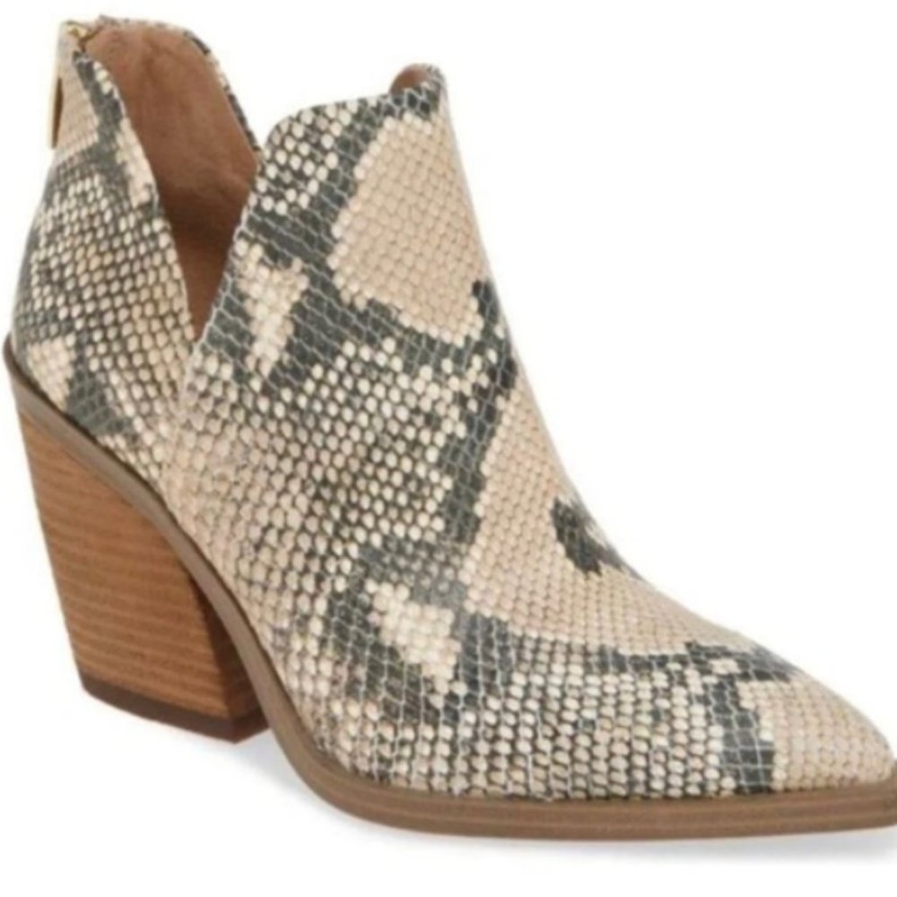 Vince Camuto Gigietta Bootie